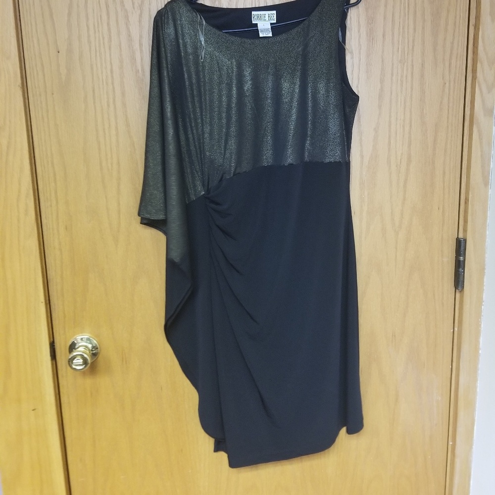 Robbie Bee dress